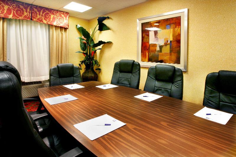 Holiday Inn Express Hotel & Suites Clewiston By Ihg Экстерьер фото