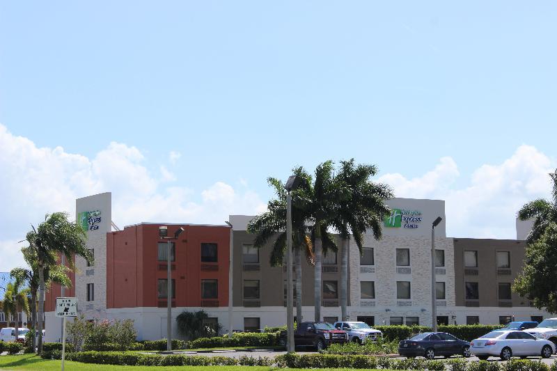 Holiday Inn Express Hotel & Suites Clewiston By Ihg Экстерьер фото